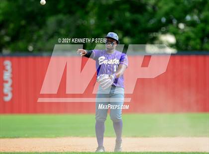 Thumbnail 3 in Easton vs Assumption (LHSAA 4A Bi-District Playoff) photogallery.
