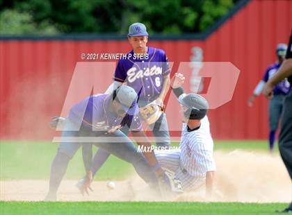 Thumbnail 2 in Easton vs Assumption (LHSAA 4A Bi-District Playoff) photogallery.