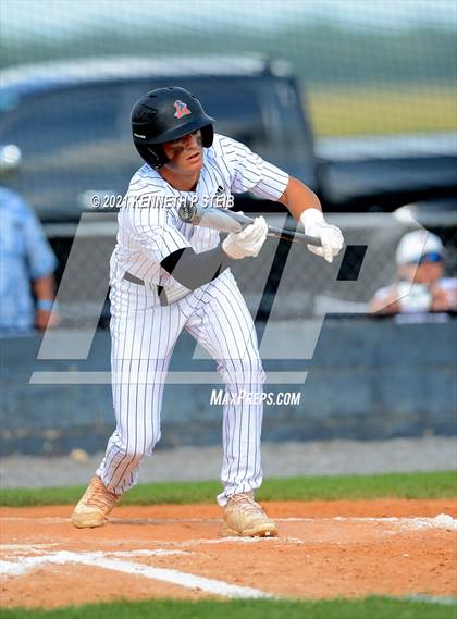 Thumbnail 2 in Easton vs Assumption (LHSAA 4A Bi-District Playoff) photogallery.