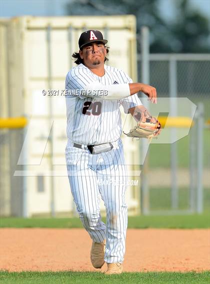 Thumbnail 1 in Easton vs Assumption (LHSAA 4A Bi-District Playoff) photogallery.