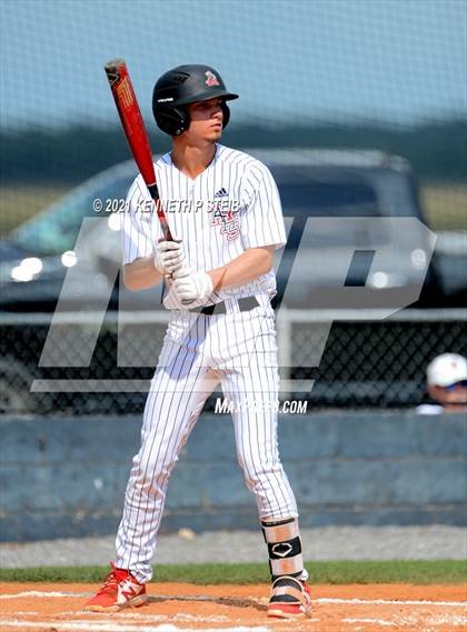 Thumbnail 1 in Easton vs Assumption (LHSAA 4A Bi-District Playoff) photogallery.