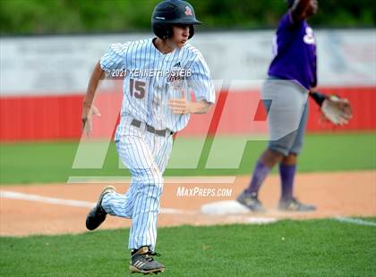Thumbnail 2 in Easton vs Assumption (LHSAA 4A Bi-District Playoff) photogallery.