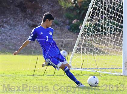 Thumbnail 3 in Grossmont vs. San Diego (22nd Annual San Diego Holiday Tournament) photogallery.