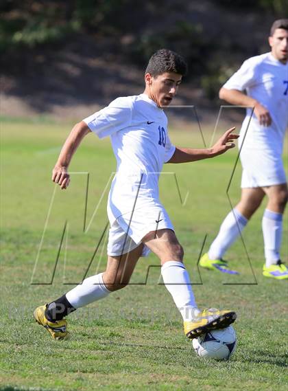 Thumbnail 3 in Grossmont vs. San Diego (22nd Annual San Diego Holiday Tournament) photogallery.