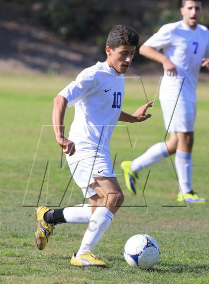 Thumbnail 1 in Grossmont vs. San Diego (22nd Annual San Diego Holiday Tournament) photogallery.