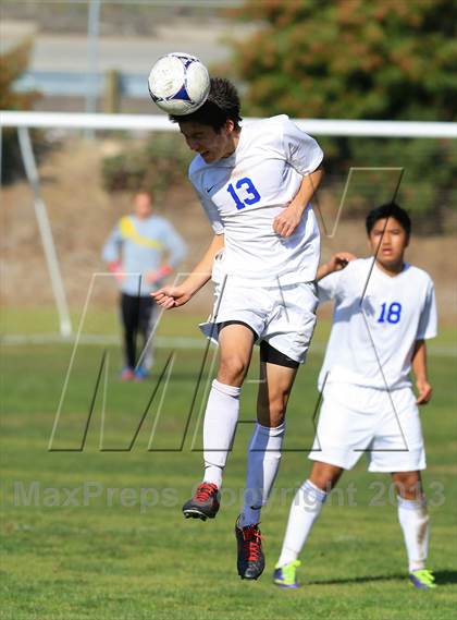 Thumbnail 2 in Grossmont vs. San Diego (22nd Annual San Diego Holiday Tournament) photogallery.