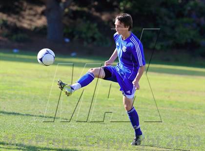 Thumbnail 3 in Grossmont vs. San Diego (22nd Annual San Diego Holiday Tournament) photogallery.