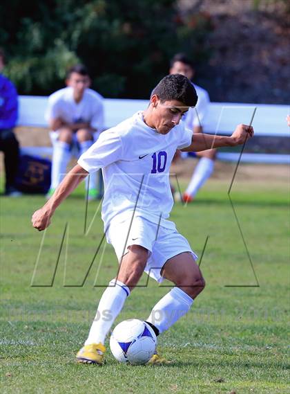 Thumbnail 2 in Grossmont vs. San Diego (22nd Annual San Diego Holiday Tournament) photogallery.