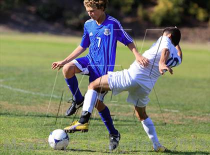 Thumbnail 1 in Grossmont vs. San Diego (22nd Annual San Diego Holiday Tournament) photogallery.