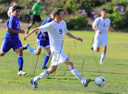 Thumbnail 3 in Grossmont vs. San Diego (22nd Annual San Diego Holiday Tournament) photogallery.