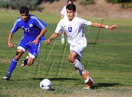 Thumbnail 1 in Grossmont vs. San Diego (22nd Annual San Diego Holiday Tournament) photogallery.