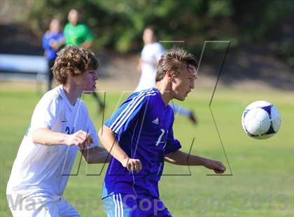 Thumbnail 2 in Grossmont vs. San Diego (22nd Annual San Diego Holiday Tournament) photogallery.