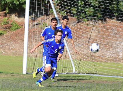 Thumbnail 2 in Grossmont vs. San Diego (22nd Annual San Diego Holiday Tournament) photogallery.