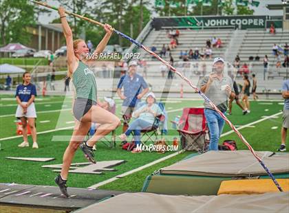 Thumbnail 2 in Cooper Dragon Invitational (Pole Vault) photogallery.