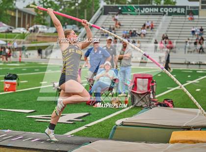 Thumbnail 3 in Cooper Dragon Invitational (Pole Vault) photogallery.