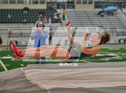 Thumbnail 3 in Cooper Dragon Invitational (Pole Vault) photogallery.