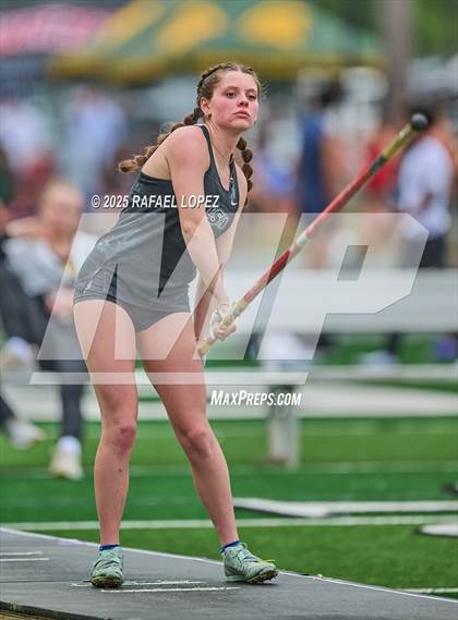 Thumbnail 2 in Cooper Dragon Invitational (Pole Vault) photogallery.