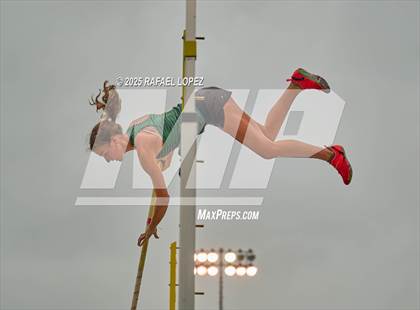 Thumbnail 2 in Cooper Dragon Invitational (Pole Vault) photogallery.