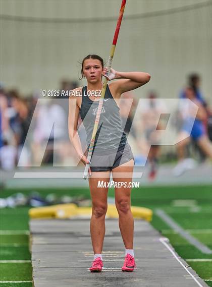 Thumbnail 1 in Cooper Dragon Invitational (Pole Vault) photogallery.