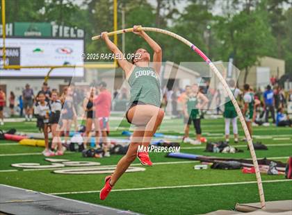 Thumbnail 1 in Cooper Dragon Invitational (Pole Vault) photogallery.