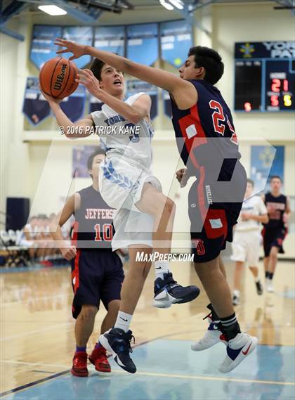 Thumbnail 3 in Jefferson @ Yorktown photogallery.