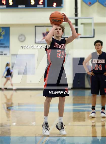 Thumbnail 1 in Jefferson @ Yorktown photogallery.