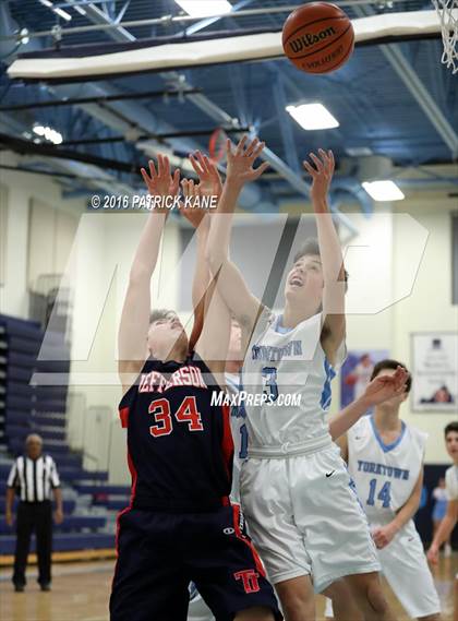 Thumbnail 3 in Jefferson @ Yorktown photogallery.