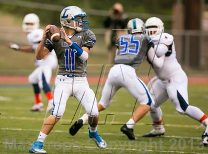 Thumbnail 2 in Eastside Catholic vs. Liberty photogallery.