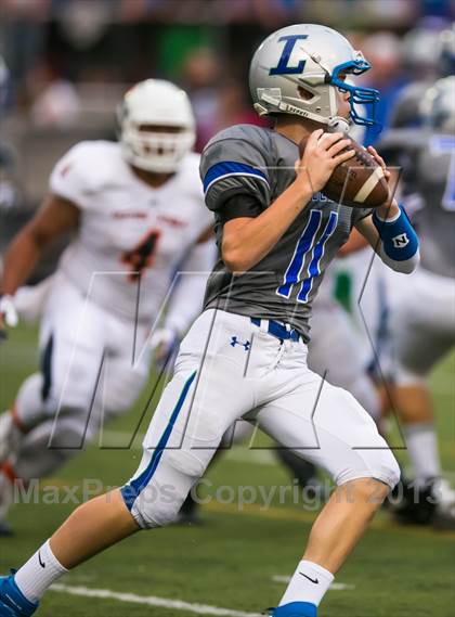 Thumbnail 2 in Eastside Catholic vs. Liberty photogallery.