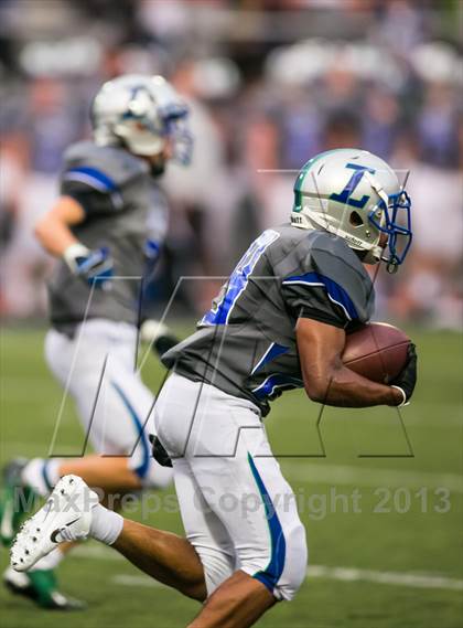 Thumbnail 1 in Eastside Catholic vs. Liberty photogallery.