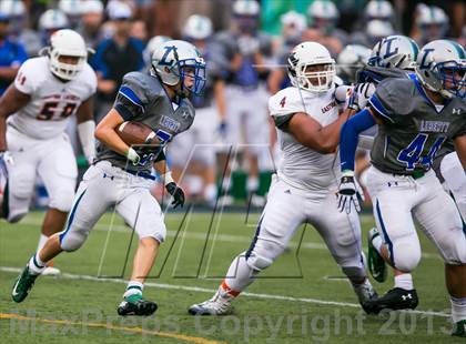 Thumbnail 3 in Eastside Catholic vs. Liberty photogallery.