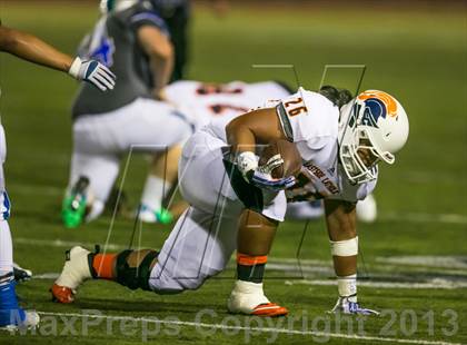 Thumbnail 3 in Eastside Catholic vs. Liberty photogallery.
