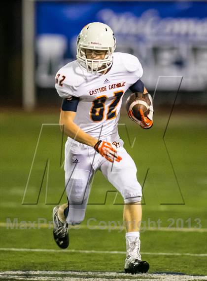 Thumbnail 3 in Eastside Catholic vs. Liberty photogallery.