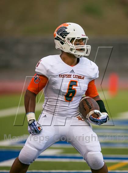 Thumbnail 2 in Eastside Catholic vs. Liberty photogallery.