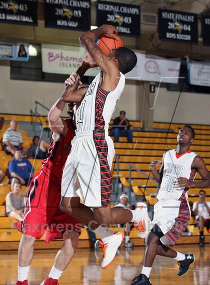 Thumbnail 2 in Chester vs. Lake Highland Prep (City of Palms Classic) photogallery.