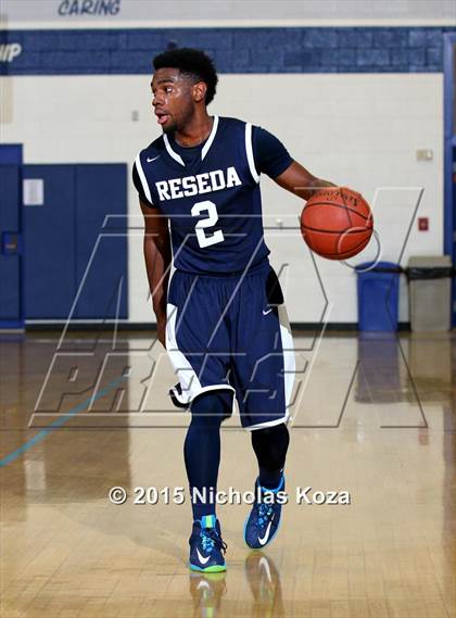 Thumbnail 2 in Reseda vs. Rolling Hills Prep photogallery.