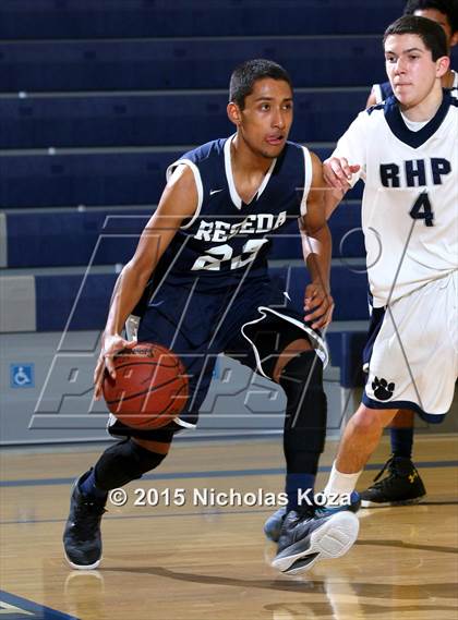 Thumbnail 3 in Reseda vs. Rolling Hills Prep photogallery.