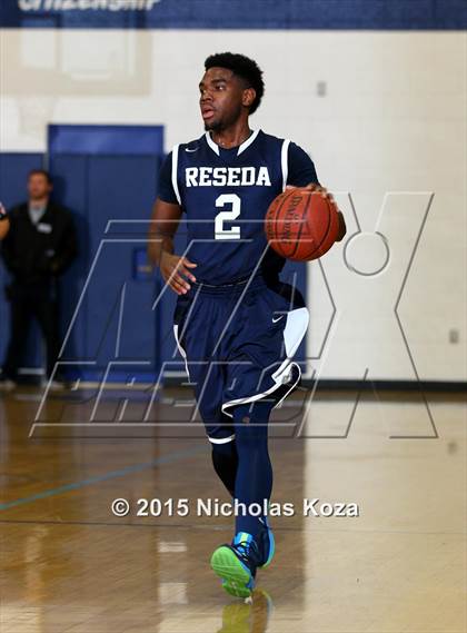 Thumbnail 2 in Reseda vs. Rolling Hills Prep photogallery.