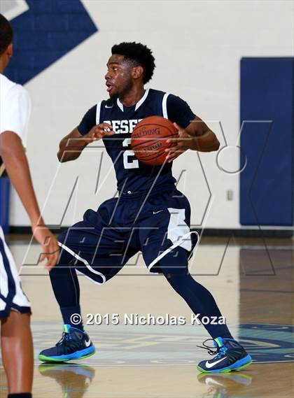 Thumbnail 1 in Reseda vs. Rolling Hills Prep photogallery.