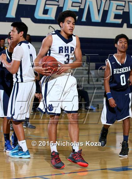 Thumbnail 1 in Reseda vs. Rolling Hills Prep photogallery.