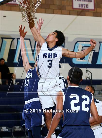 Thumbnail 2 in Reseda vs. Rolling Hills Prep photogallery.