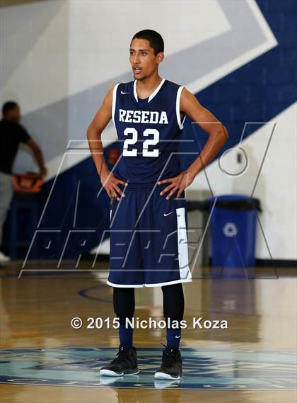 Thumbnail 2 in Reseda vs. Rolling Hills Prep photogallery.