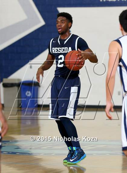 Thumbnail 2 in Reseda vs. Rolling Hills Prep photogallery.