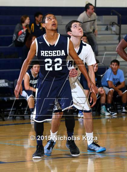 Thumbnail 3 in Reseda vs. Rolling Hills Prep photogallery.