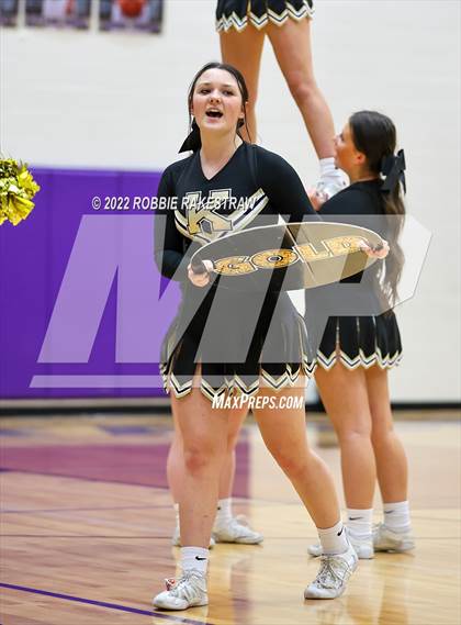 Thumbnail 3 in Kaufman vs. Brownsboro (UIL 4A Bi-District) photogallery.