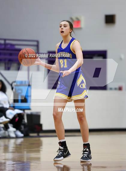 Thumbnail 3 in Kaufman vs. Brownsboro (UIL 4A Bi-District) photogallery.