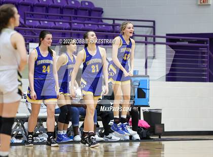 Thumbnail 1 in Kaufman vs. Brownsboro (UIL 4A Bi-District) photogallery.