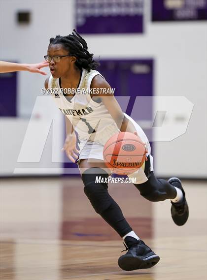 Thumbnail 2 in Kaufman vs. Brownsboro (UIL 4A Bi-District) photogallery.