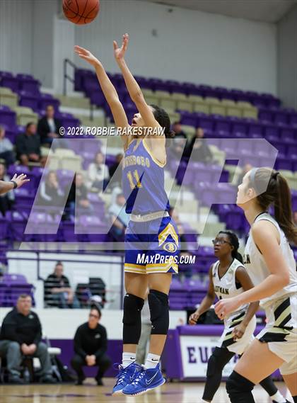 Thumbnail 1 in Kaufman vs. Brownsboro (UIL 4A Bi-District) photogallery.