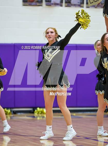 Thumbnail 2 in Kaufman vs. Brownsboro (UIL 4A Bi-District) photogallery.
